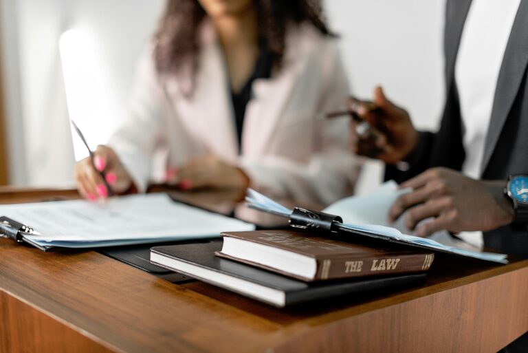 Tendencias Legales para Empresas en 2025: Claves para el Éxito